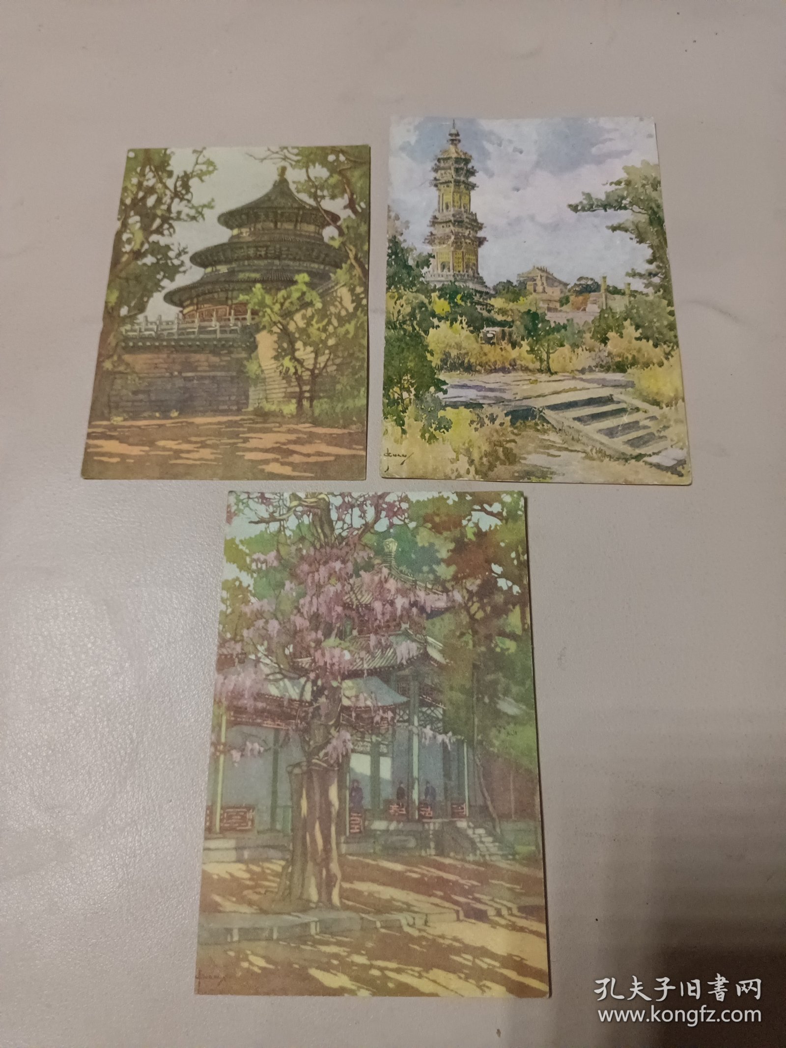 五十年代关广志作的三张画片(天坛、茶社、琉璃塔) 合售