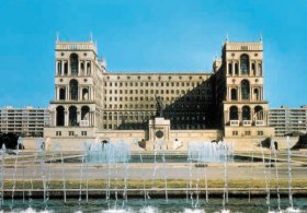 20世纪世界建筑精品1000件 俄罗斯—苏联—独联体卷 9787108067814