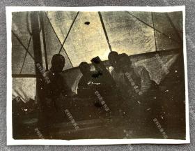 抗战时期 粤桂地区广州、南宁、钦州一带日军须藤部队露营帐篷内景象 原版老照片一枚
