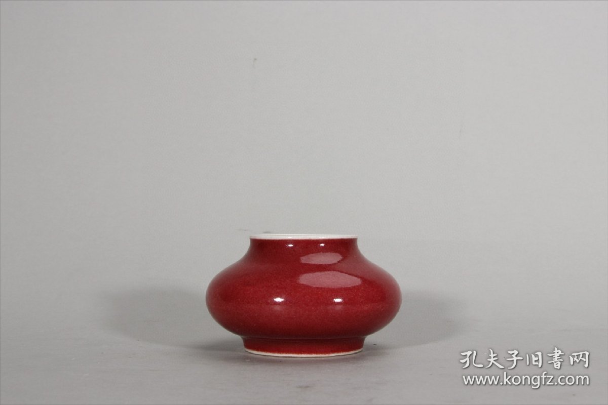 清雍正霁红釉水盂