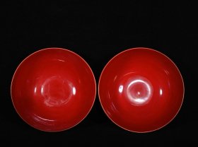 大明成化年制红釉雕刻龙纹薄胎碗一对,高5.2×12.2厘米