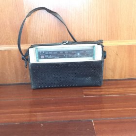 迎春608D型收音机