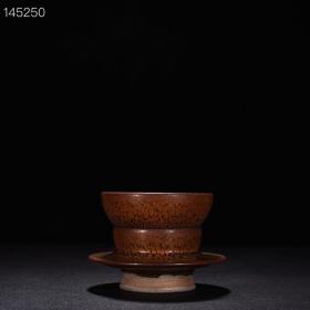 宋建窑曜变鹧鸪斑釉托杯（进琖款）
古董收藏瓷器