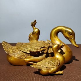 珍藏纯铜鎏金铜摆件【一家欢乐】鸭子摆件 高12厘米长19厘米宽12厘米 重1450克