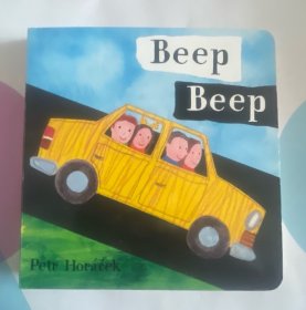 英文原版绘本 纸板书 小汽车 嘀嘀嘀 Beep Beep 儿童英语单词启蒙纸板书 汽车交通工具 趣味认知洞洞书 Petr Horacek