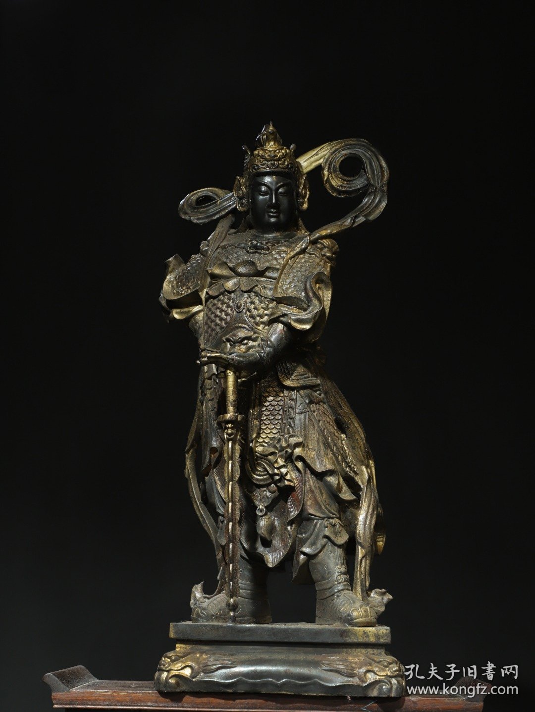 铜 拓金【韦陀】 佛像造像 尺寸：高65厘米 宽25厘米 厚22厘米 重14.1公斤