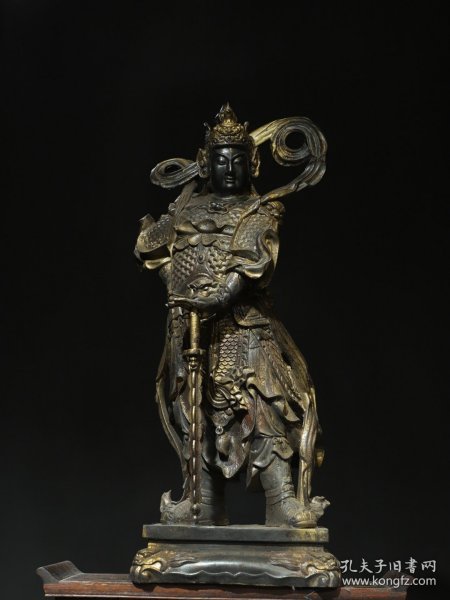 铜 拓金【韦陀】 佛像造像 尺寸：高65厘米 宽25厘米 厚22厘米 重14.1公斤