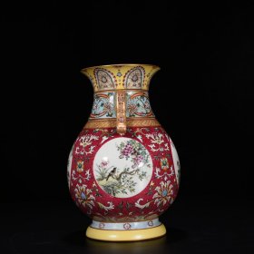 旧藏 清乾隆珐琅彩胭脂红轧道纹开窗四季花鸟纹转颈瓶 26.5*18厘米