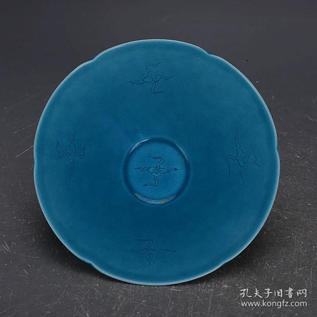 明孔雀绿釉仙鹤纹斗笠碗