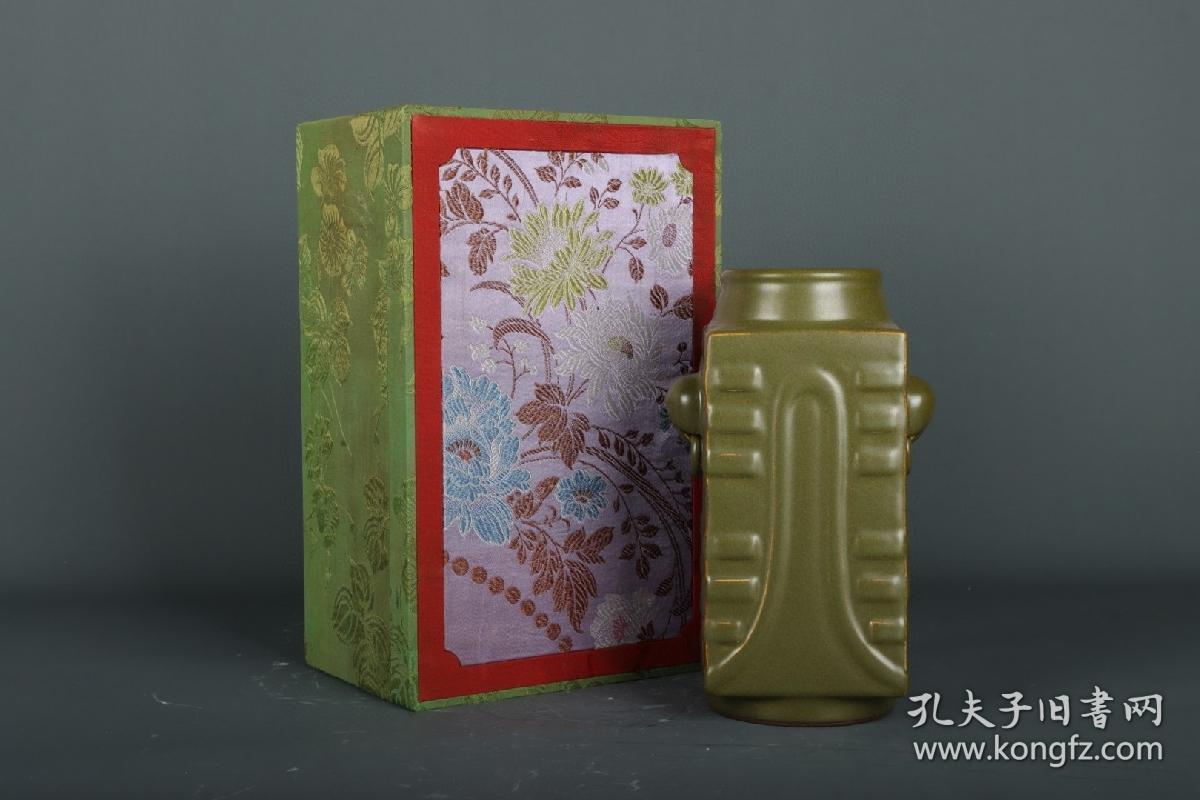 清乾隆茶叶末双耳四方瓶