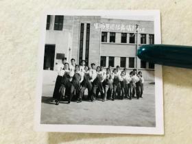 老照片，1953年兰州大学生物系团结舞摄影