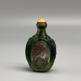 琉璃镶贝雕鼻烟壶 尺寸如图