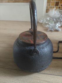 日本著名铁壶大家菊地政光制铁壶一件供箱