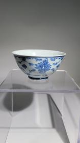清代中期青花花卉纹小碗