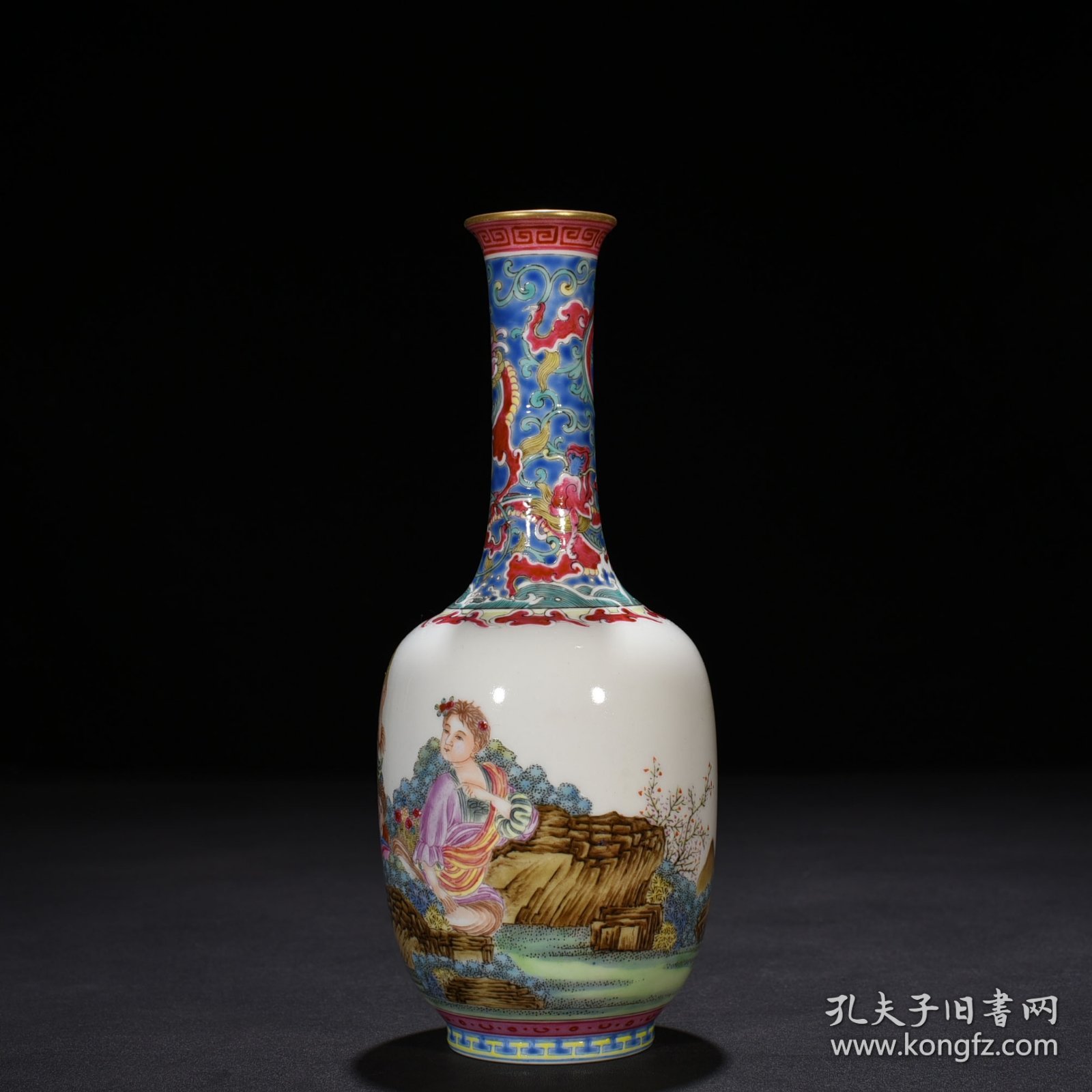 清雍正珐琅彩西洋人物纹瓶 22*8.5厘米