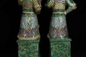 旧藏 清乾隆 五彩哼哈二将 尺寸49x20厘米