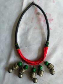 少数民族颈挂