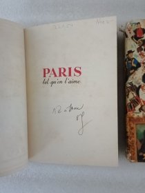 LE MONDE EN COULEURS LA FRANCE PARIS【两本合售】64开.精装.前页有写字.外观有破损.实物拍摄