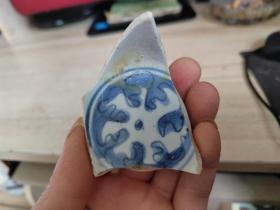 明代青花海水纹小碗瓷片标本