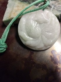 白好漂亮！赔血本无归！包a翡翠，1个天然大翡翠长约4.5mm