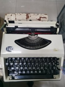 KOFA牌老式机械英文打字机