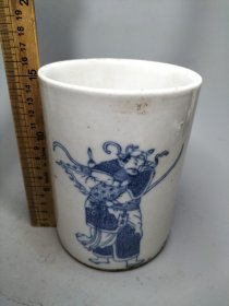 青花笔筒