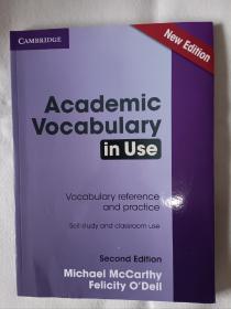 《Academic Vocabulary in Use Edition with Answers》，16开。