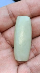 清代和田玉玉勒子，扁珠，孔道压缩很清晰，包浆油润，玉质细腻温润，看图。