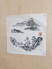 浙北文化人[濮靖]老师创作的圆形扇面(仿古山水画)小镜心作品，濮靖，字清，号小来居士、朴斋、胥塘野史，籍贯浙江桐庐分水，出生于浙江嘉善西塘，杭州大学教育系学校教育专业毕业，现任教于海宁市第一中学。诗人、画人，著有诗集《划火柴》《春天里的摇滚乐》。