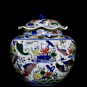 明嘉靖青花五彩鱼藻纹荷叶罐 35/32厘米