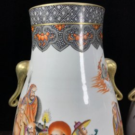 乾隆年制本金珐琅彩十八罗汉象鼻耳大尊一对