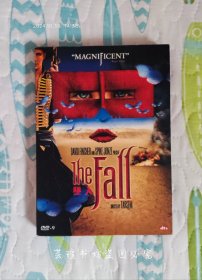 坠入(DVD-9，盒装，原外盒套，塔西姆·辛执导，丹·吉尔罗伊和塔西姆·辛编剧，由李·佩斯、凯婷卡·安塔鲁、贾斯汀·沃德尔主演的美国悬疑奇幻电影，一部绝美的成人童话，每一帧都很奢侈。）