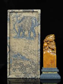 旧藏珍品布盒装纯手工雕刻寿山石印章单龙戏珠。（尺寸12公分x4.5公分x4.5公分x重量476克）