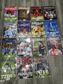 足球周刊 2022年1—5 7—10 第806 808—815 818—821 823—825期 808+809和刊 16期（15册合售）每册都有海报和球星卡