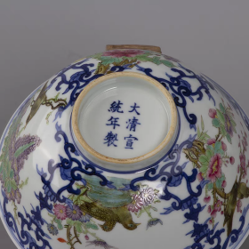 清青花斗彩四面开窗花鸟纹碗