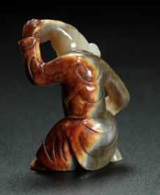 和田玉胡人把件重量:72克高6.3厘米、宽4厘米、厚3厘米