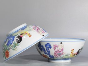 清乾隆 粉彩童子斗鸡题诗碗