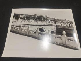 70－80年代黑白老照片  北京天安门前金水桥 20－15厘米