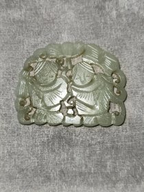 清代和田玉，和合二仙玉佩，玉质温润细腻，双面雕工精致，整体品相完好，适合收藏把玩。