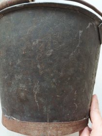 民国广州著名酒家银龙酒家(银龙酒家，原名谟觞，清末民初广州四大酒家之一，粤海酒店的前身)专用铜水桶