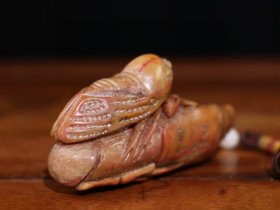 天然寿山芙蓉石俏色巧雕 高风亮节 一鸣惊人 手把件