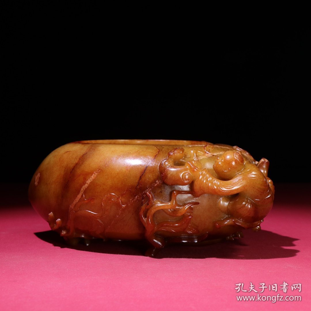 旧藏和田玉籽料童子如意桃型笔洗