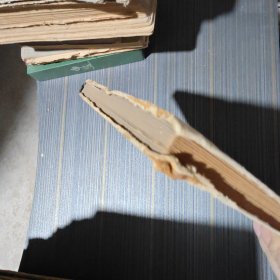 ТАЙНЫ СТЕКЛА 俄文