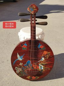 乐器。 漆器彩绘做工，画工精细，品相完整，音色悦耳动听 细节如图……