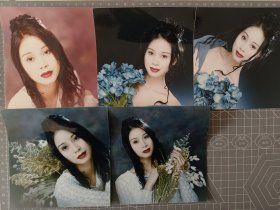 朱含芳照片51张合售(含12.5*12.5cm:5张)，均是早期杂志社原版5寸老照片，实物拍摄有现货，要了可以直接下单。 抽13－1－032