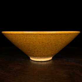 唐寿州窑刻花卉纹碗，高5直径14cm