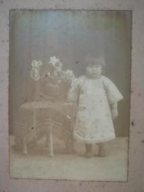 1931年儿童照银版老照片上海英明照相馆（原配折叠式硬纸板）