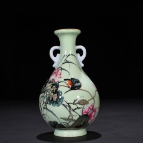 清雍正珐琅彩荷塘翠鸟纹双耳瓶 17*10厘米 5400