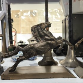 雕塑家 张浩 作品《蒙古马》呼和浩特市博物馆白马
