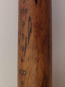 清代黄花梨秤杆，长64厘米，直径1.5厘米。
